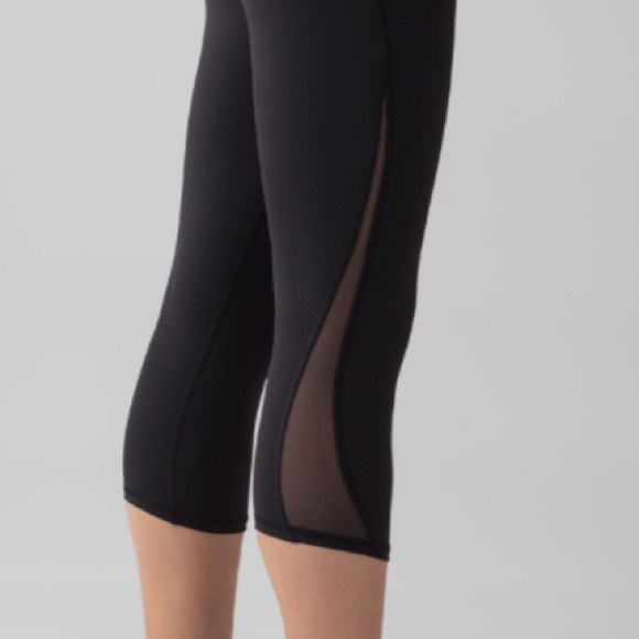 Lululemon Train Times Crop - Picture 6 of 10